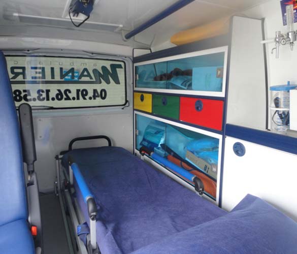 Intérieur d'une ambulance - ambulanciers marseille 8