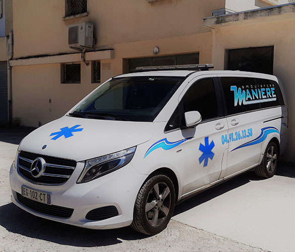 Ambulances Maniere - Mercedes profil droit - ambulance 24/24 marseille 9
